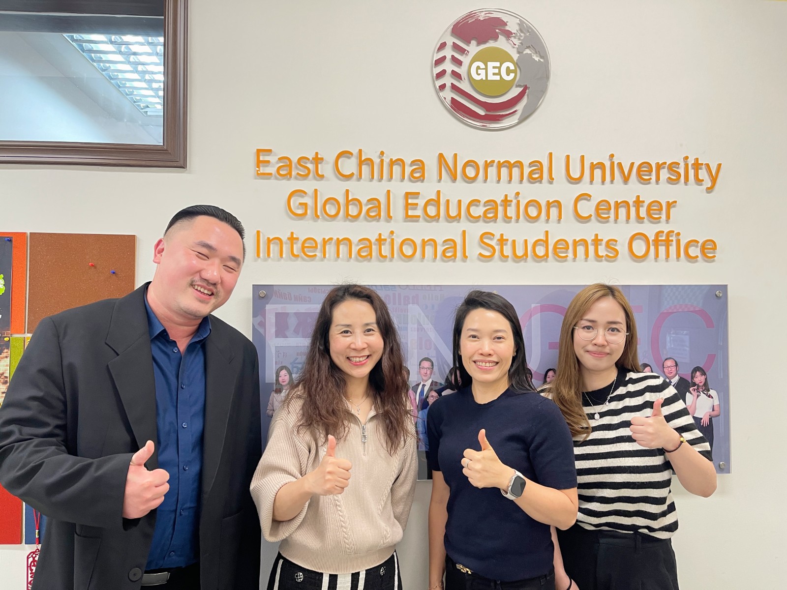 Official visit from Dr.Dararat Simpattanawong from...